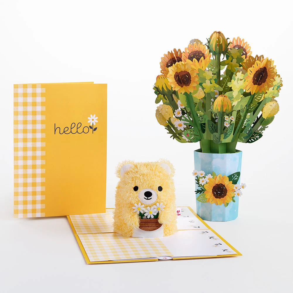 Lovepop Daisy Greetings Plushpop Card and Bouquet Bundle