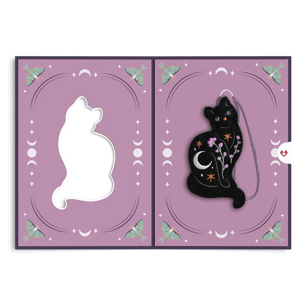 Lovepop Mystic Black Cat HeartFelt Charm Card - Image 6