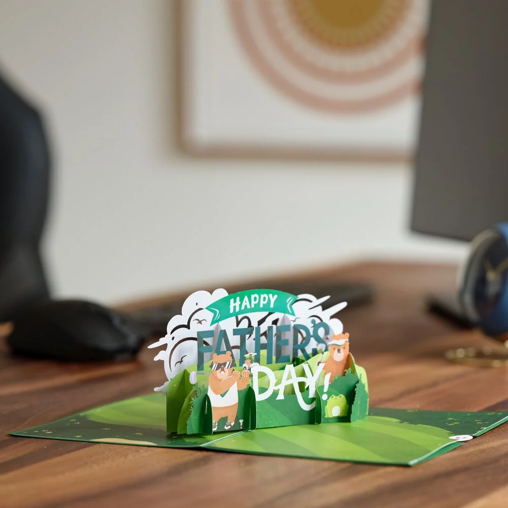Lovepop Happy Father's Day Golf Pop-Up Card Bag - Image 6