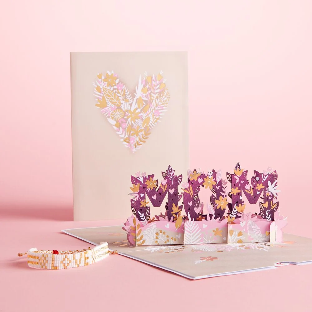 Lovepop Love for Mom Dazzling Card with Bracelet Glass