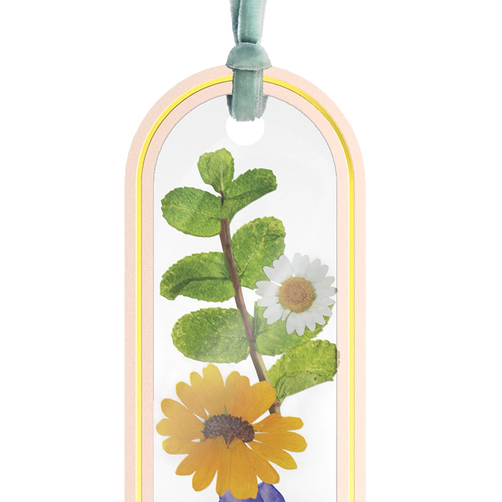 Lovepop Summer Stories Petal Pressed Bookmark Card - Image 3