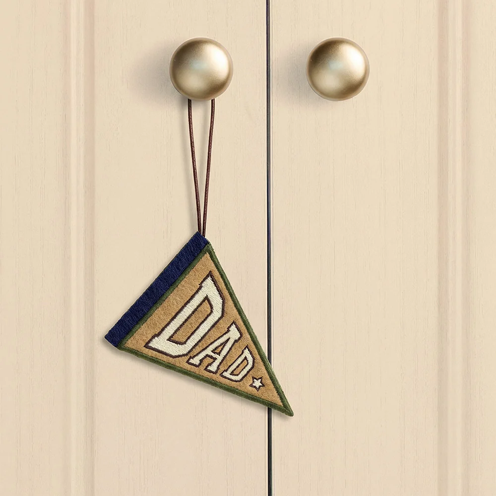 Lovepop Greatest Dad HeartFelt Charm Card - Image 4