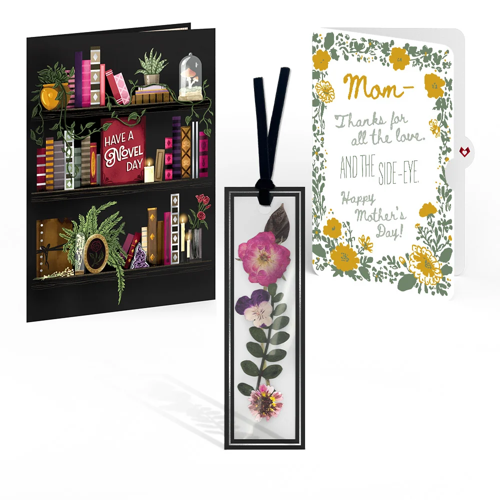 Lovepop Novel Day Mother’s Day Petal Pressed Bookmark Card and Golden Wildflower Frame Sentiment Set for Mom