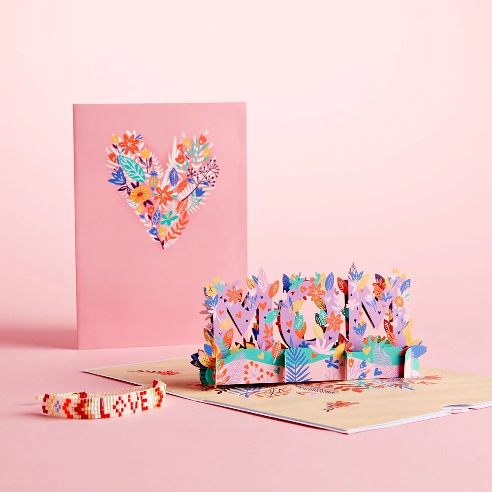 Lovepop Love for Mom Vibrant Card with Bracelet Glass